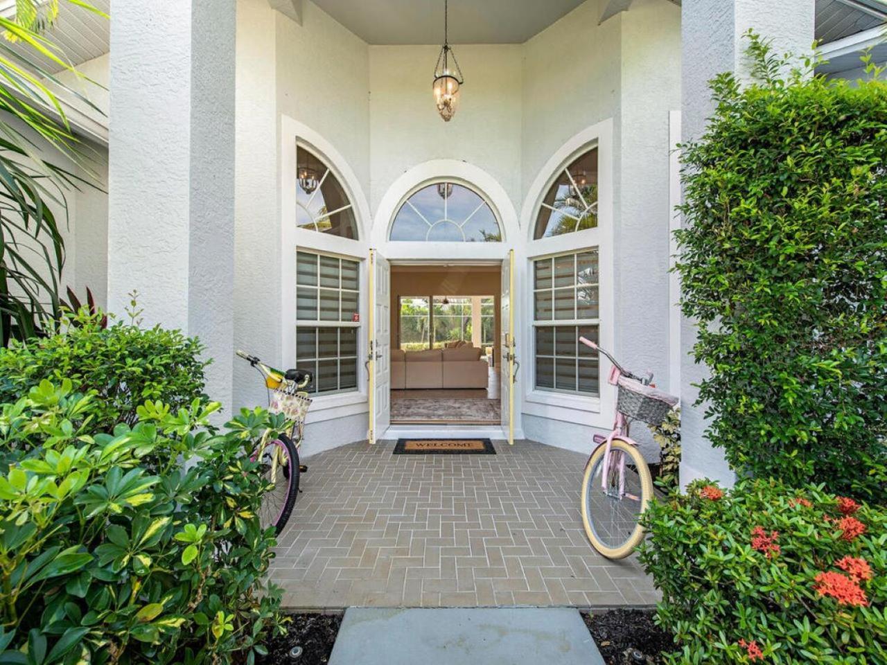 Lux Family 3 Bedroom With Pool Villa Walk To Beach And Mercato Naples Exterior photo