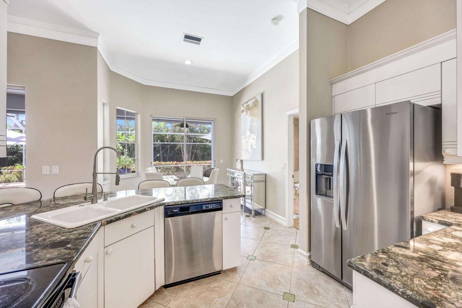 Lux Family 3 Bedroom With Pool Villa Walk To Beach And Mercato Naples Exterior photo
