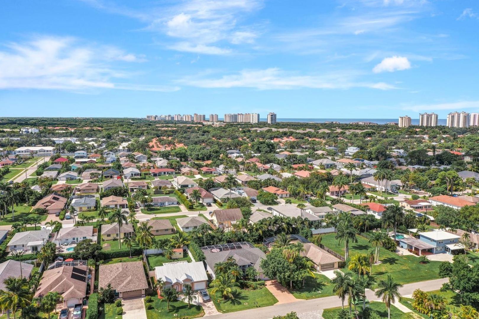 Lux Family 3 Bedroom With Pool Villa Walk To Beach And Mercato Naples Exterior photo